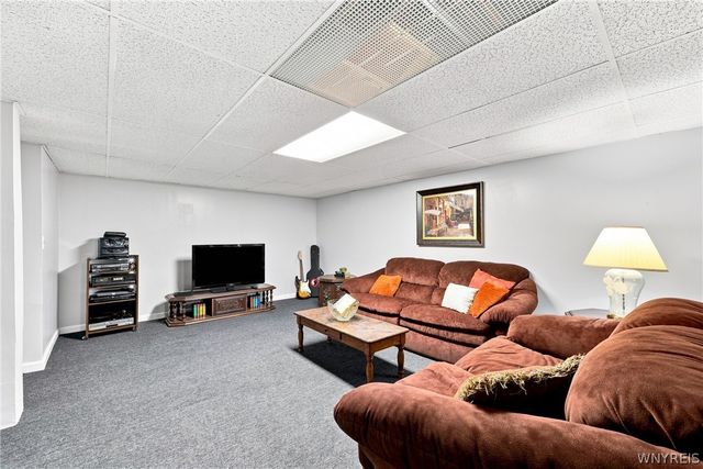 180 Enchanted South, Lancaster, NY 14043