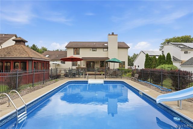 180 Enchanted South, Lancaster, NY 14043