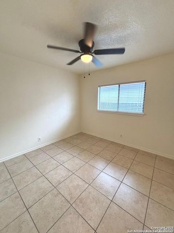 7519 MICRON DR, San Antonio, TX 78251