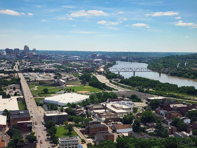810 Matson Place, Cincinnati, OH 45204