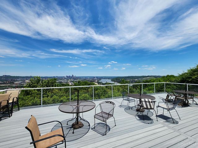 810 Matson Place, Cincinnati, OH 45204