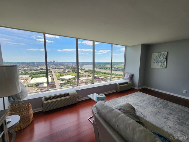 810 Matson Place, Cincinnati, OH 45204