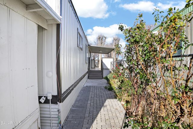 2515 E Avenue I W23, Lancaster, CA 93535