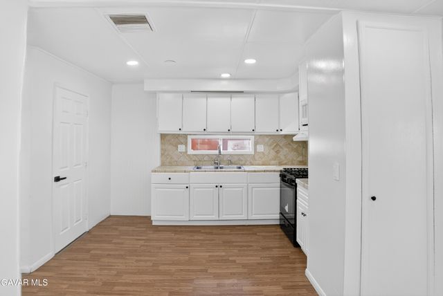 2515 E Avenue I W23, Lancaster, CA 93535