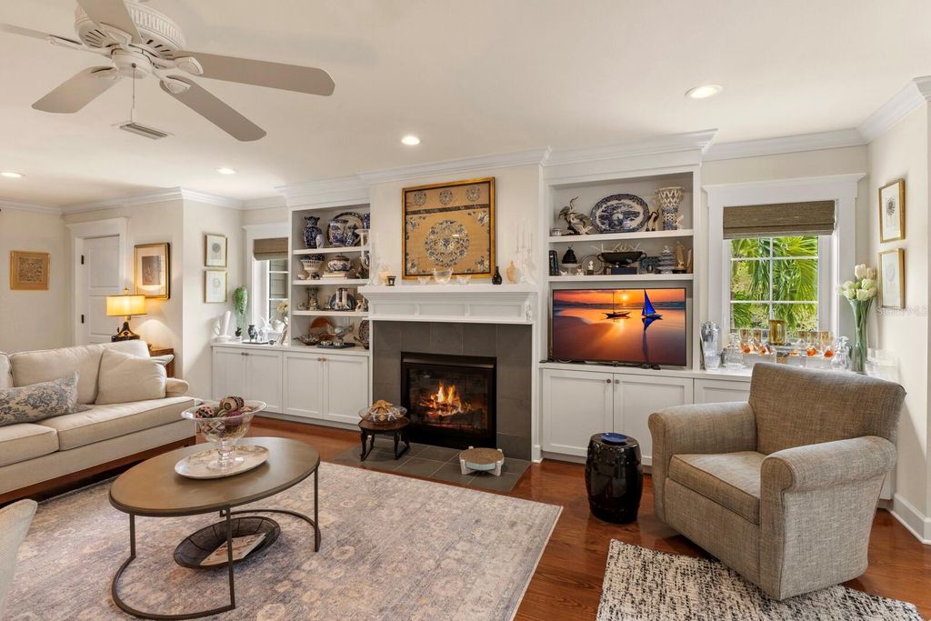 Image 19 of property listing at 807 S BAY BOULEVARD, Anna Maria, FL 34216