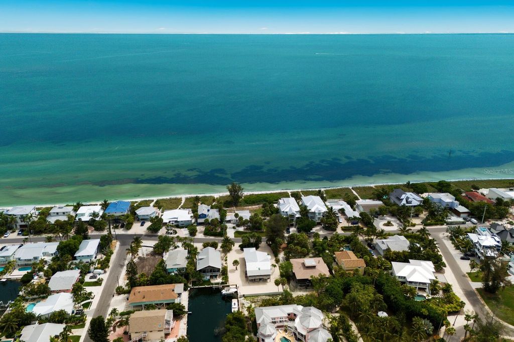 Image 61 of property listing at 807 S BAY BOULEVARD, Anna Maria, FL 34216