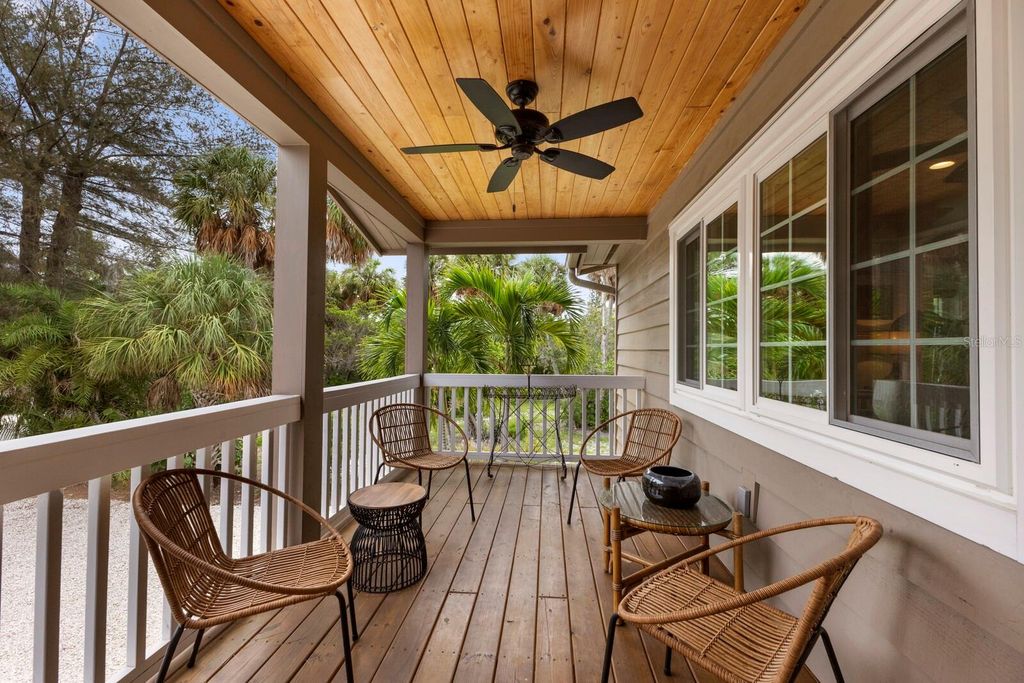 Image 10 of property listing at 807 S BAY BOULEVARD, Anna Maria, FL 34216