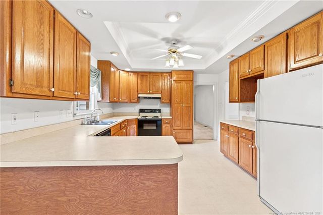 208 Woodsage Circle, Fayetteville, NC 28303