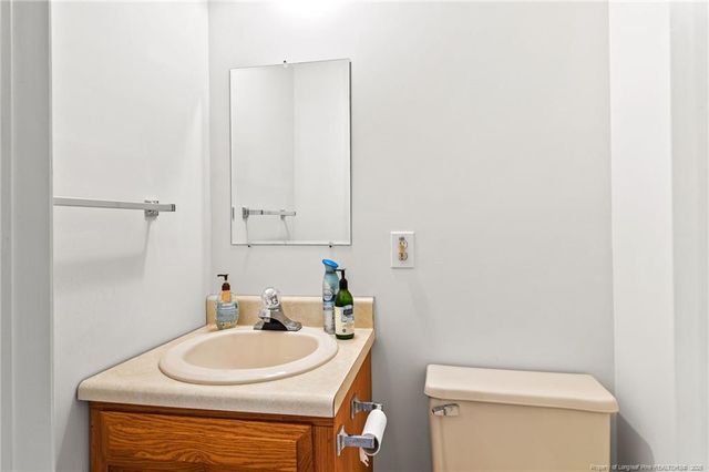 208 Woodsage Circle, Fayetteville, NC 28303