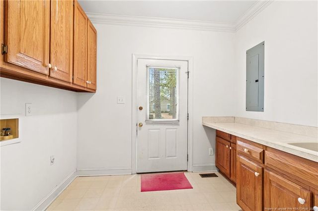 208 Woodsage Circle, Fayetteville, NC 28303