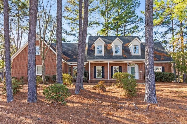 208 Woodsage Circle, Fayetteville, NC 28303