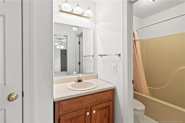 208 Woodsage Circle, Fayetteville, NC 28303