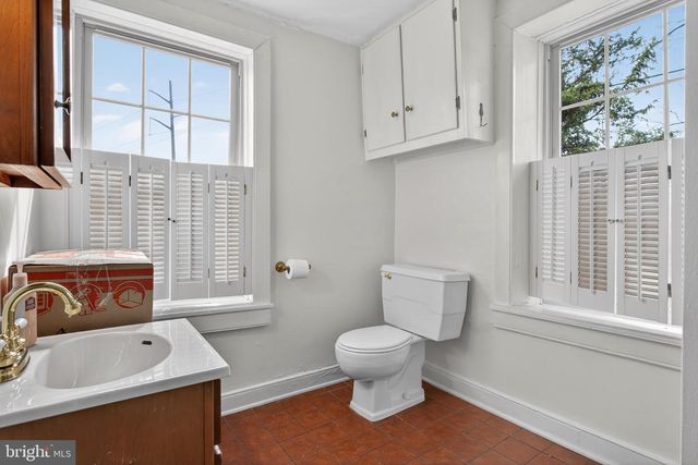 90 MANOR RD, Red Lion, PA 17356