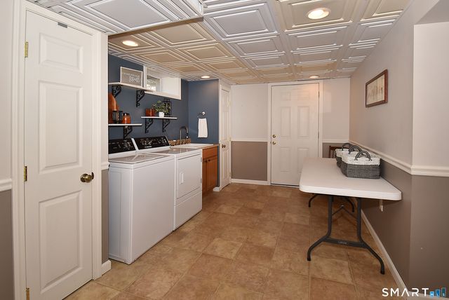 59 Wapping Wood Road, Ellington, CT 06029