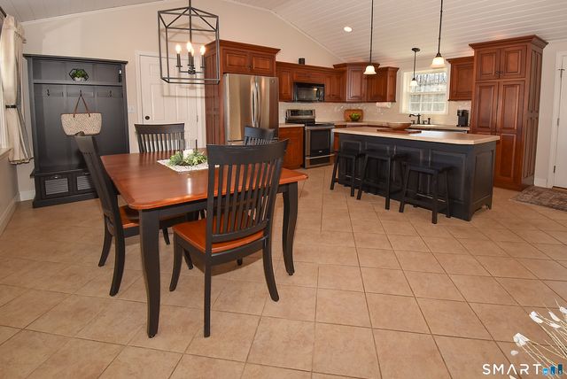 59 Wapping Wood Road, Ellington, CT 06029