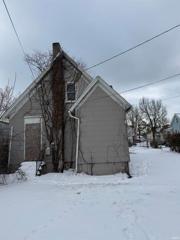 221 E Williams Street, Fort Wayne, IN 46803