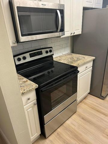 150 Pineview Road L3, Jupiter, FL 33469