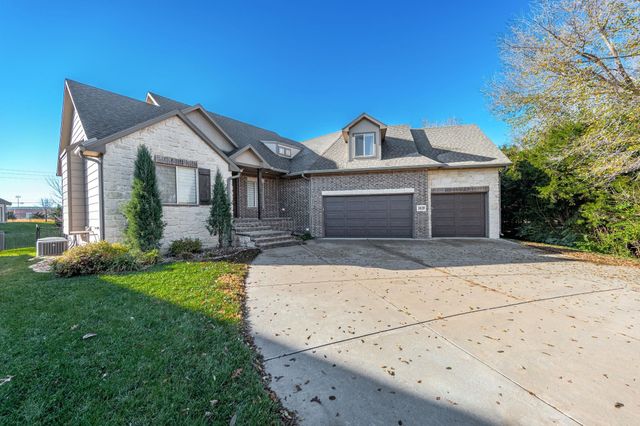 3839 N Lily Ct, Wichita, KS 67101