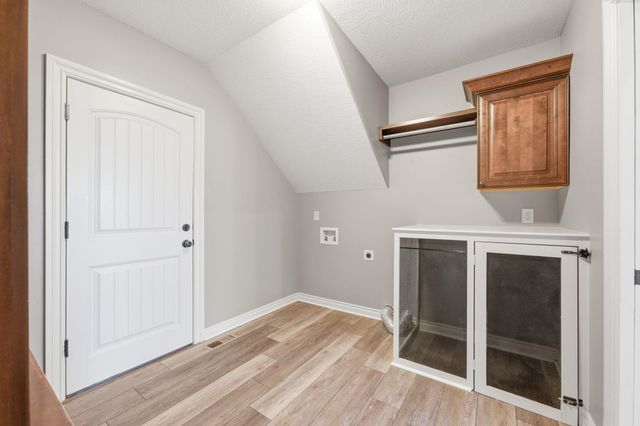 3839 N Lily Ct, Wichita, KS 67101