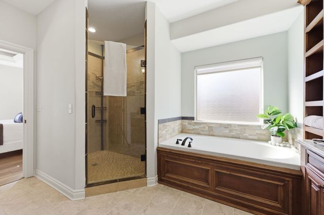 3839 N Lily Ct, Wichita, KS 67101