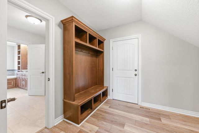 3839 N Lily Ct, Wichita, KS 67101