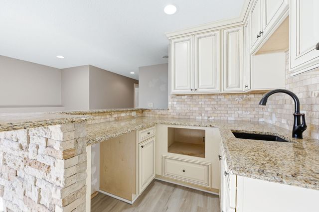 3839 N Lily Ct, Wichita, KS 67101