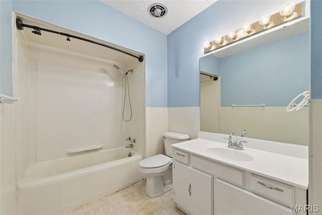 2655 Parker Road, Florissant, MO 63033