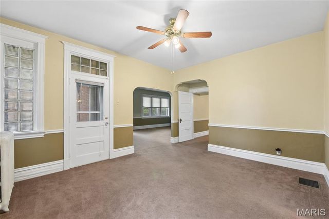 2655 Parker Road, Florissant, MO 63033