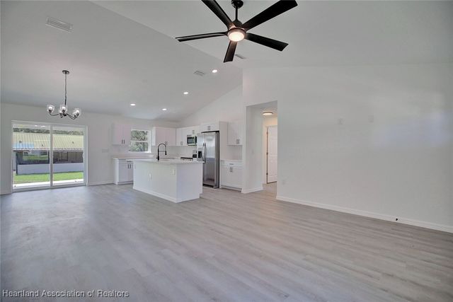 2731 W Albatross Road, Avon Park, FL 33825
