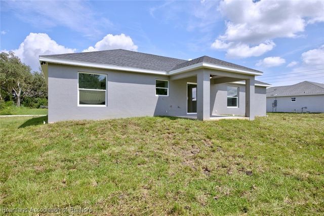 2731 W Albatross Road, Avon Park, FL 33825