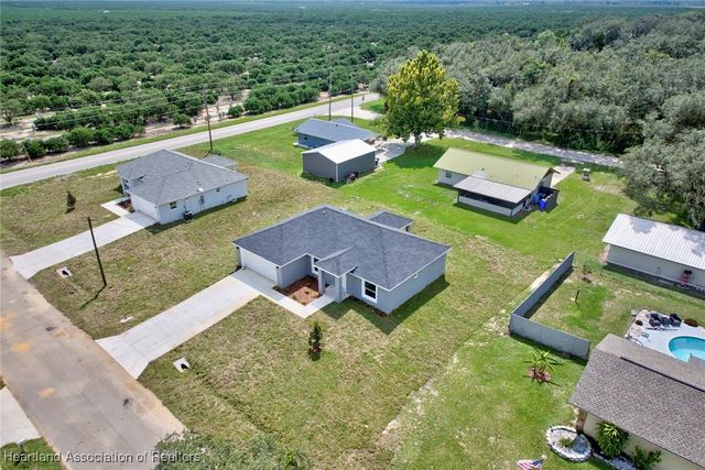 2731 W Albatross Road, Avon Park, FL 33825