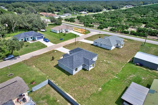 2731 W Albatross Road, Avon Park, FL 33825