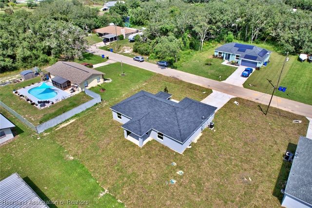 2731 W Albatross Road, Avon Park, FL 33825