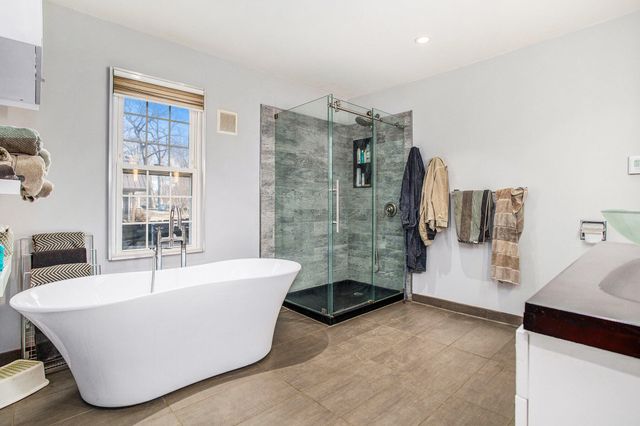 274 Hawley Center Drive, Girard Twp, MI 49036