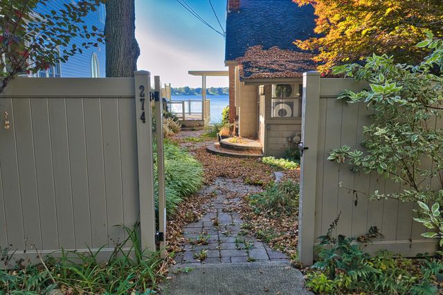 274 Hawley Center Drive, Girard Twp, MI 49036