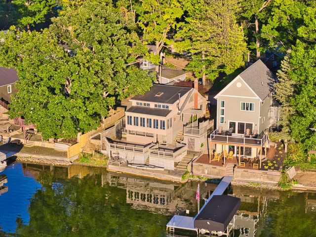 274 Hawley Center Drive, Girard Twp, MI 49036