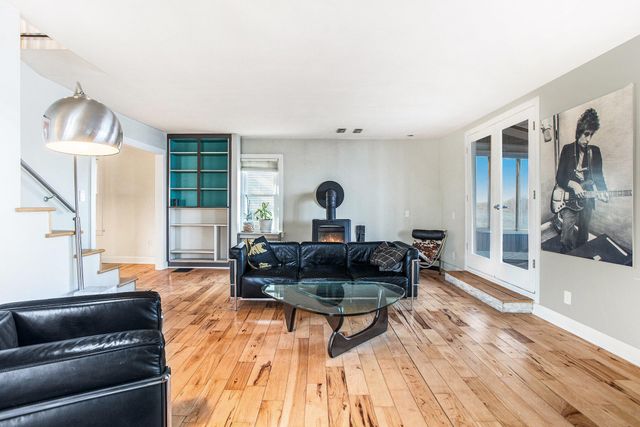 274 Hawley Center Drive, Girard Twp, MI 49036