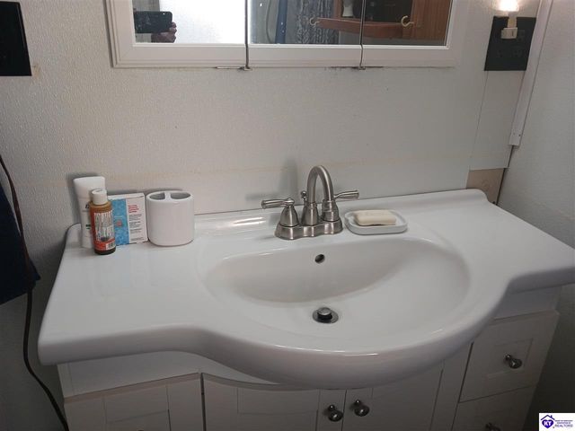 53 McMillen Drive, Elizabethtown, KY 42701