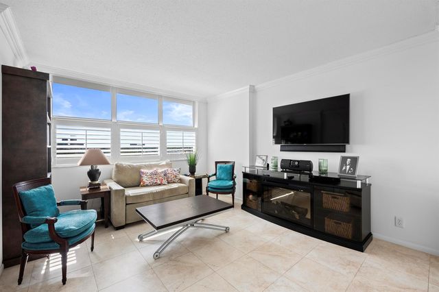 2600 N Flagler Drive 1007, West Palm Beach, FL 33407