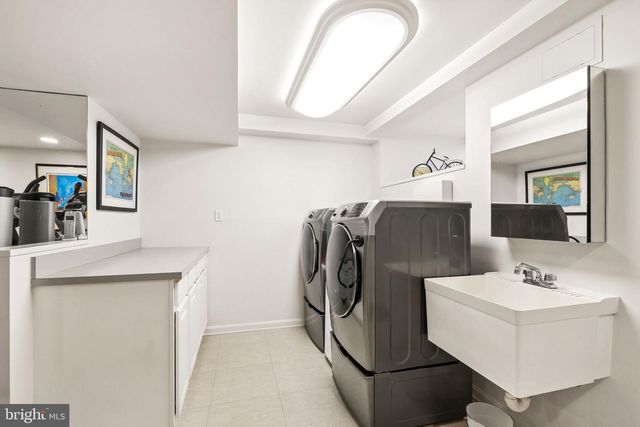 9632 TRAILRIDGE TER, Potomac, MD 20854