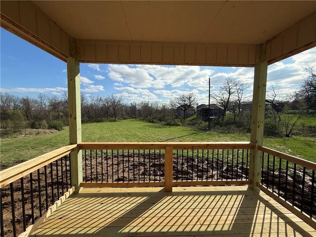 1070 Fir Lane, Liberty, MO 64068