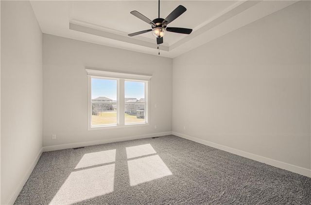 1070 Fir Lane, Liberty, MO 64068