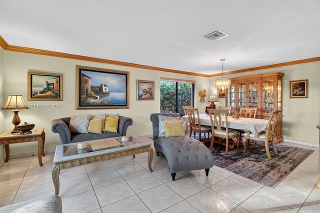 15010 Dunbarton Place, Miami Lakes, FL 33016