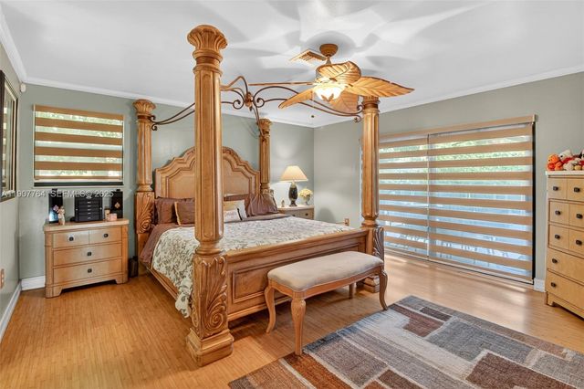 15010 Dunbarton Place, Miami Lakes, FL 33016