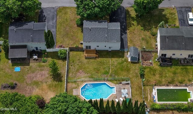 30 Fredrick Drive, Saratoga Springs, NY 12866