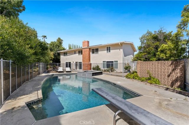 5931 Maury Avenue, Woodland Hills, CA 91367