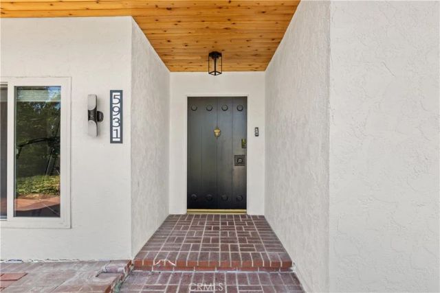 5931 Maury Avenue, Woodland Hills, CA 91367