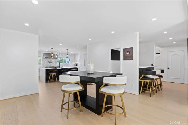 5931 Maury Avenue, Woodland Hills, CA 91367
