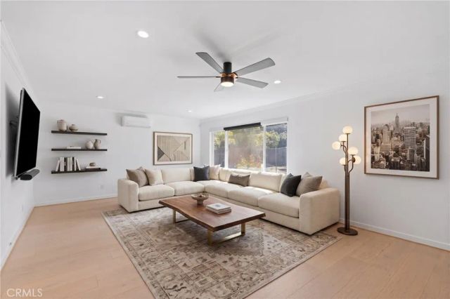 5931 Maury Avenue, Woodland Hills, CA 91367