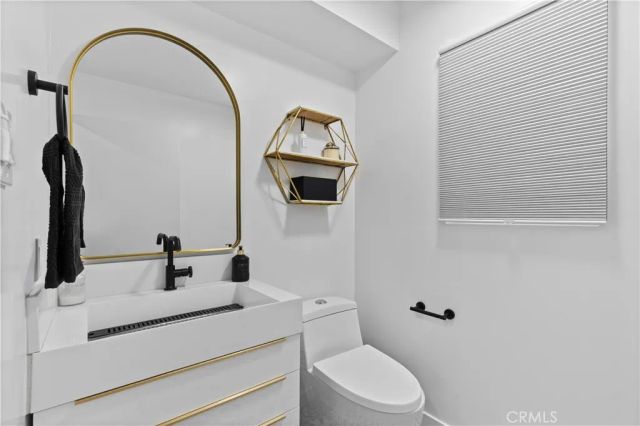 5931 Maury Avenue, Woodland Hills, CA 91367